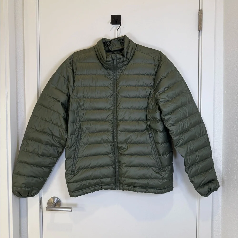 Quince Women's Lightweight Packable Down Puffer Jacket Loden Sz M - Picture 2 of 9